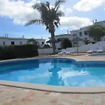 빌라 Villa Figueira